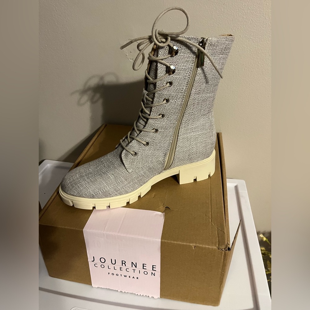 Journee Collection Women's Cream Lace-Up Boots